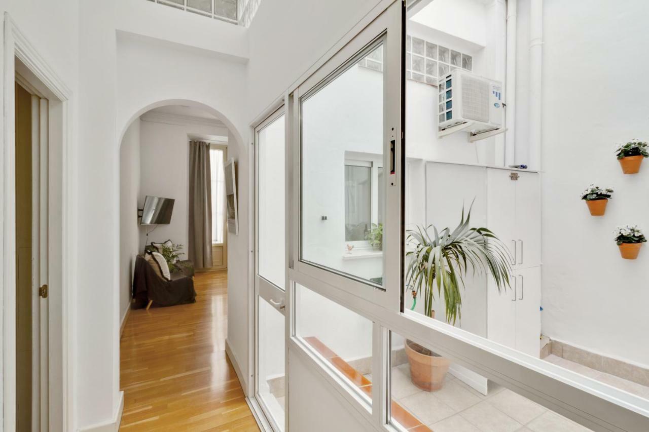 Del Parque Flats Letran Apartment Malaga Bagian luar foto