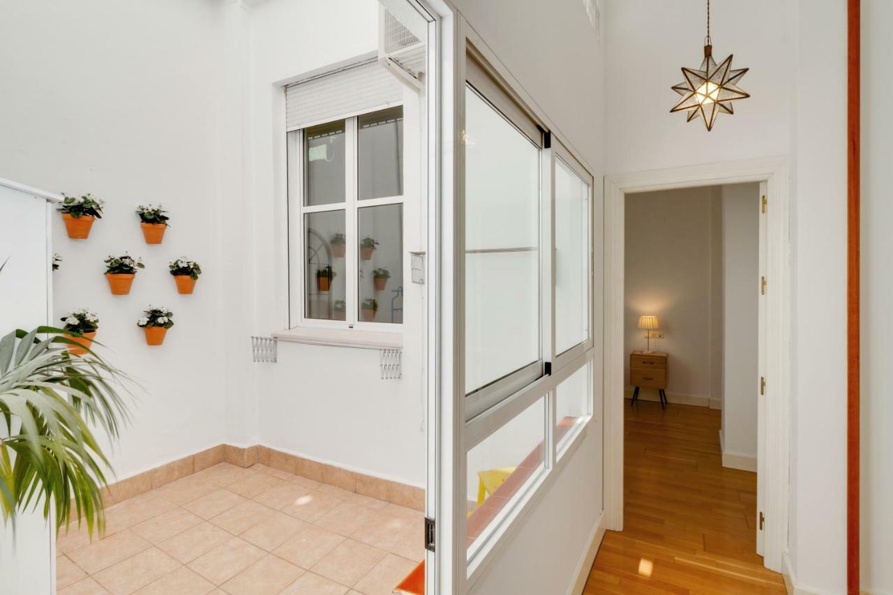 Del Parque Flats Letran Apartment Malaga Bagian luar foto
